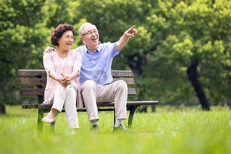 孕晚期梦到自己生了闺女