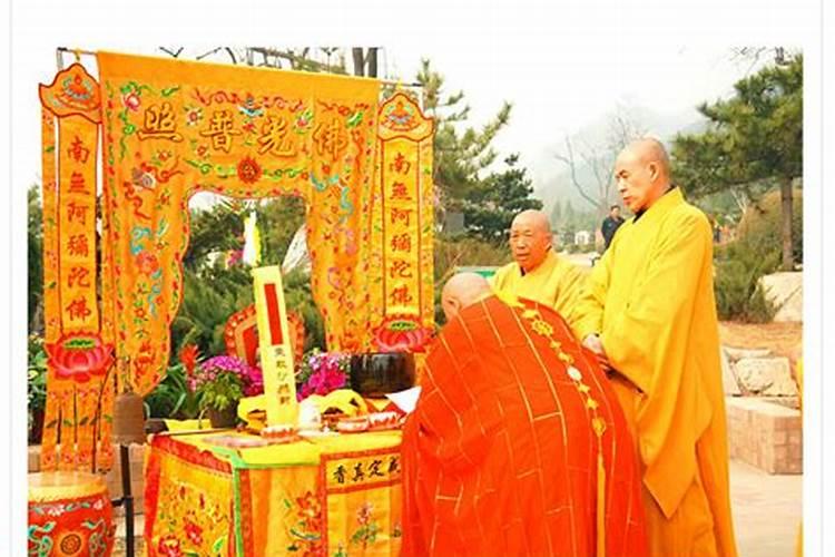 犯太岁是否适合拜山拜神