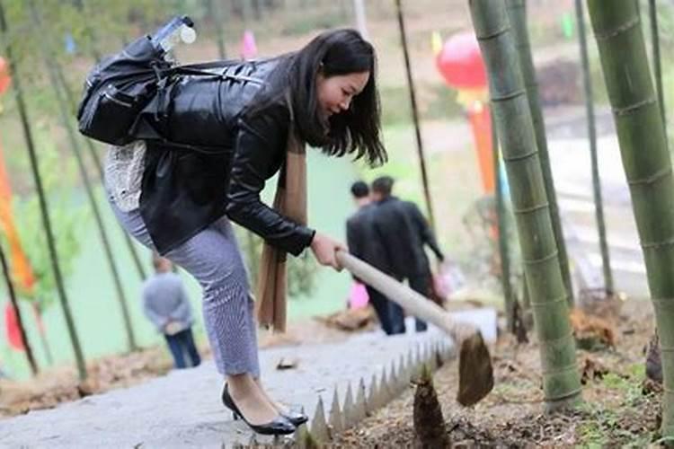 做梦梦到回家下雨了