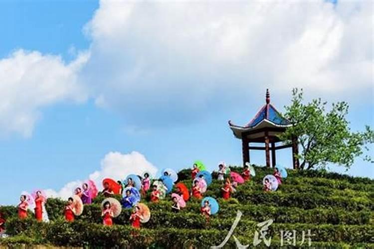 中秋节是公历的几月几日农历
