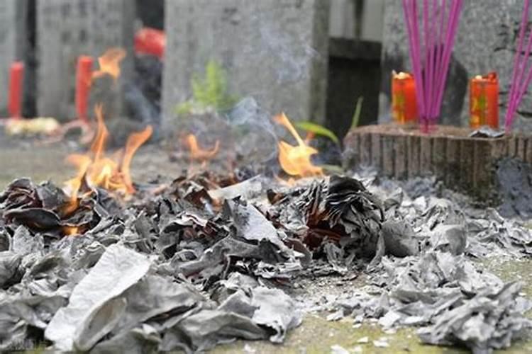 鬼节能祭祖吗烧纸吗