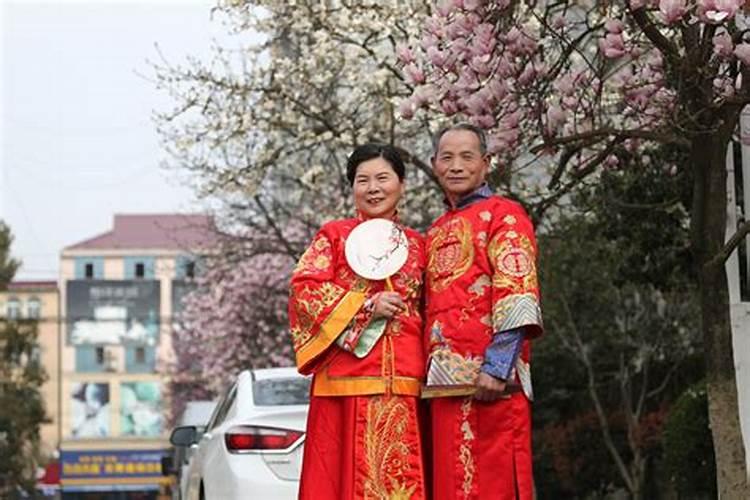 梦到前夫回头哄我示爱是啥意思呀