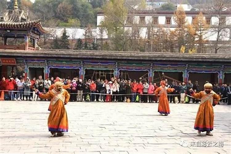 梦见陌生女人认识我什么意思