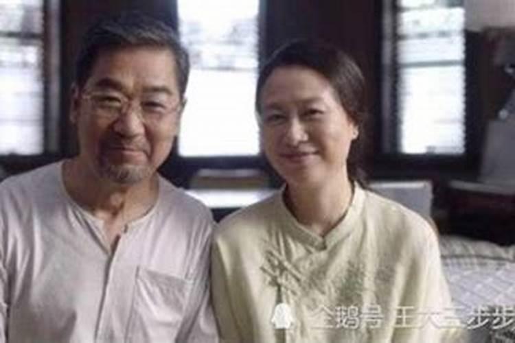 姜泊全给人算婚姻