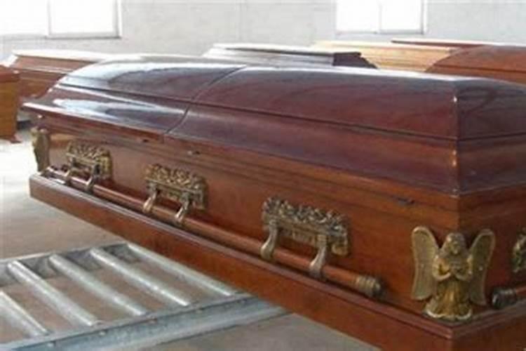 梦见棺材葬礼是什么征兆