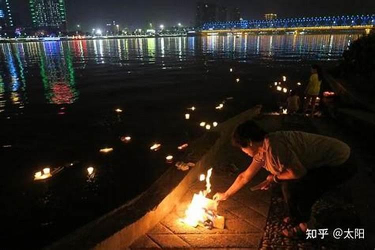 赣州中元节祭祖