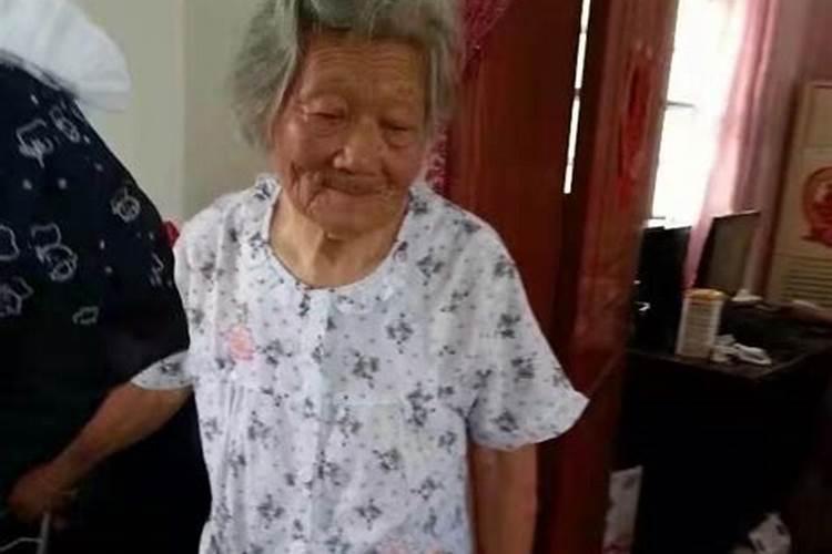 梦见给死去的姥姥买东西好不好