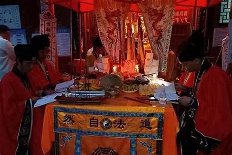 中元节为什么祭拜先人