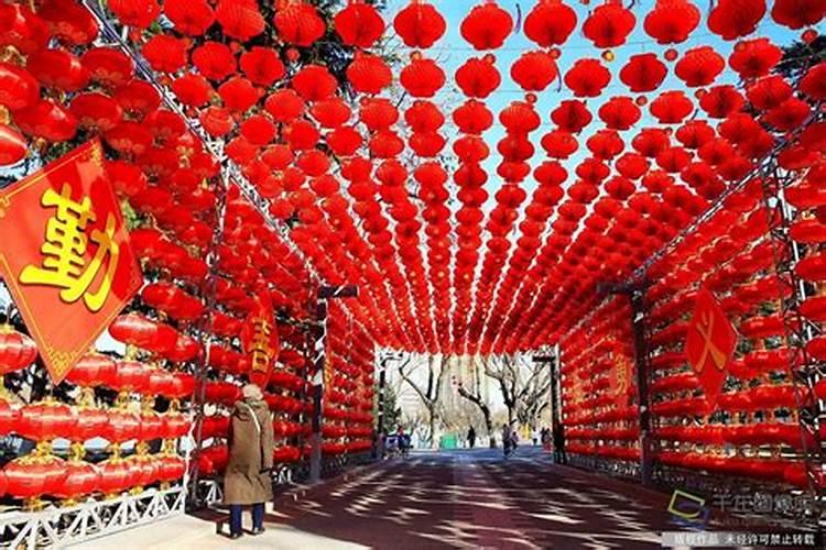 丹东元宵节祭祀送灯