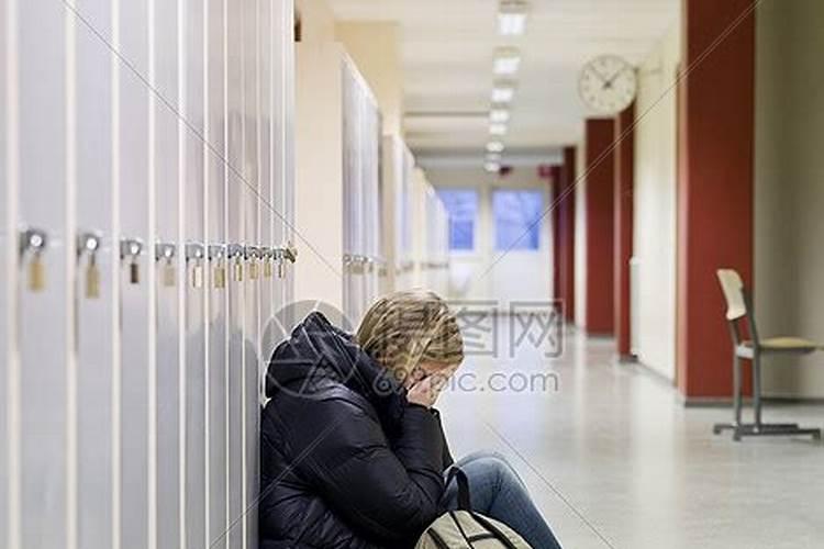 梦到自己在学校受欺负时老打回去