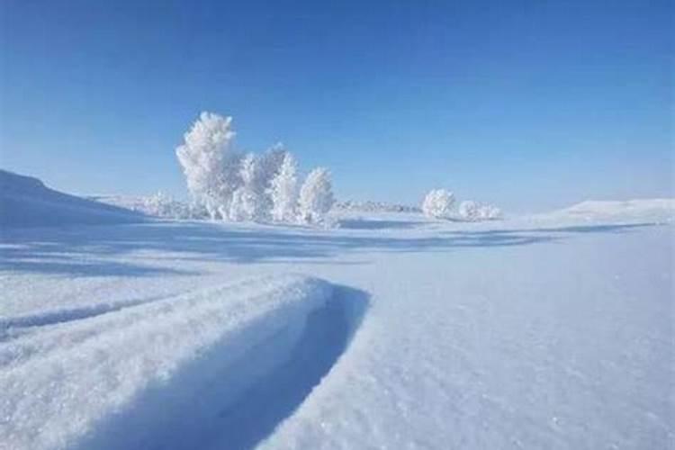 孕妇梦见很厚的大雪