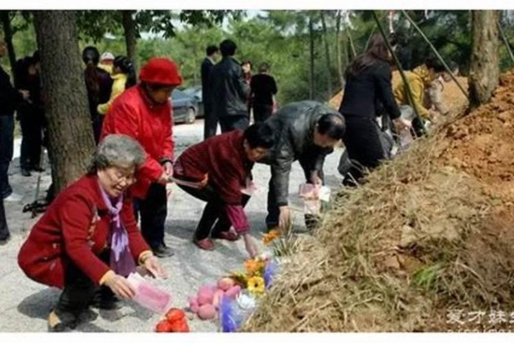 正月初一去什么地方上坟比较好