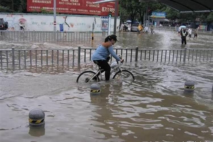 梦到涨大水是好兆头吗