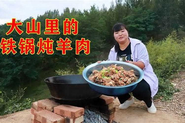 梦见在舅舅家吃肉是什么意思