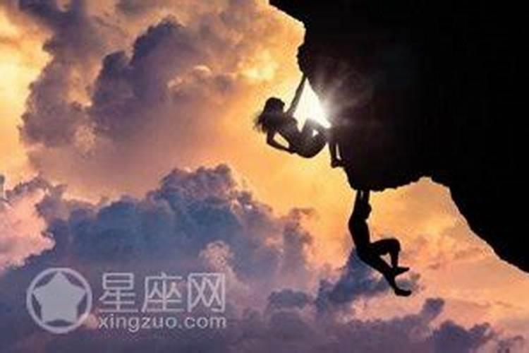 已婚女人梦见大水是什么意思