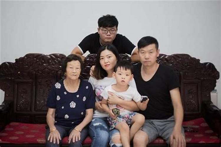 梦见前妻家人找我说复合