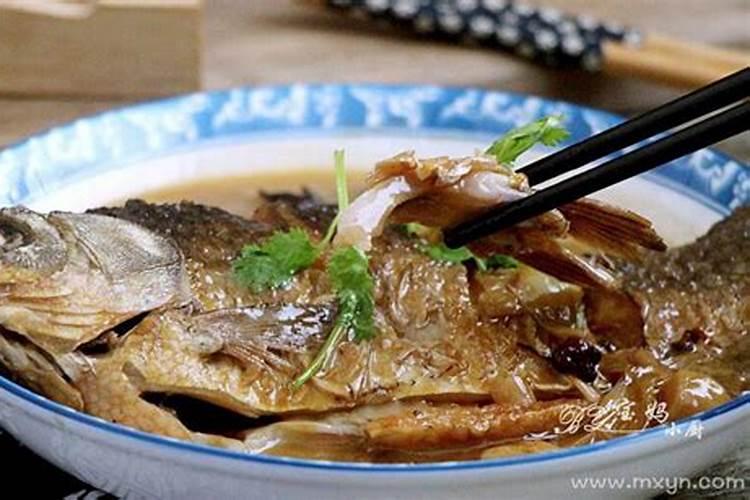 梦见吃鱼是什么预兆梦见吃豆腐？
