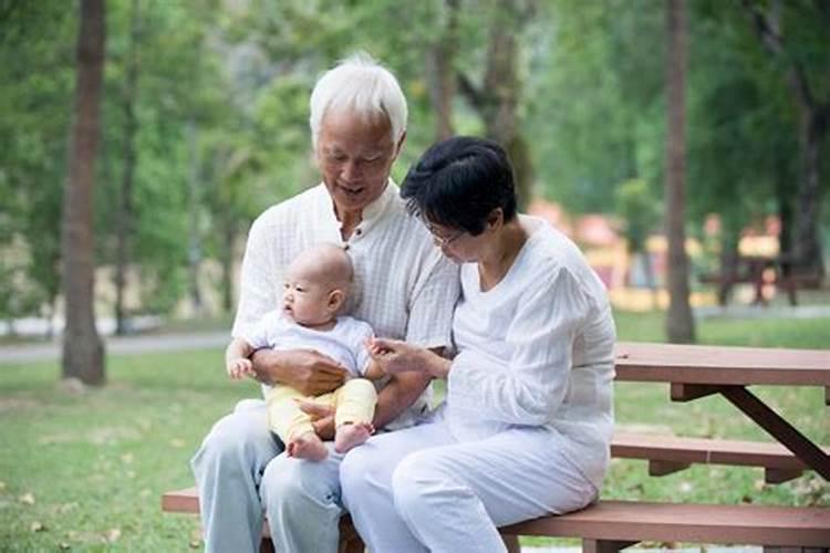 梦到和别人去领结婚证