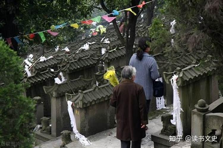 女人梦见别人上坟祭祖有预兆