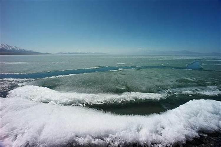 梦见大海的水结冰了