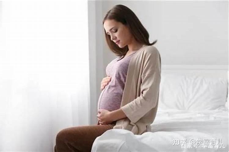 已婚女人梦见怀孕肚子很大很硬