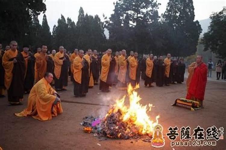 寒衣节寺庙祭祀