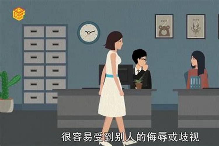 女人梦见自己沾了一身屎