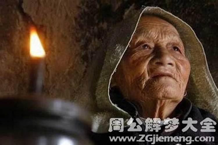 梦见活着的母亲死了是什么意思