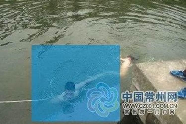 梦见女人光上半身是什么预兆