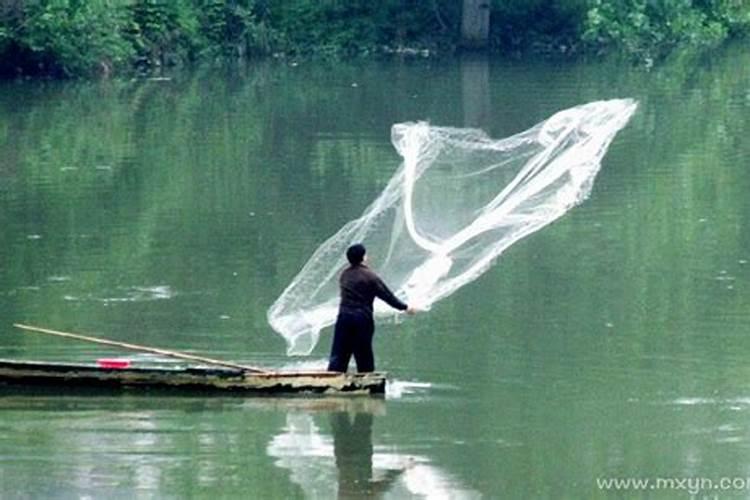 梦见满水库的水