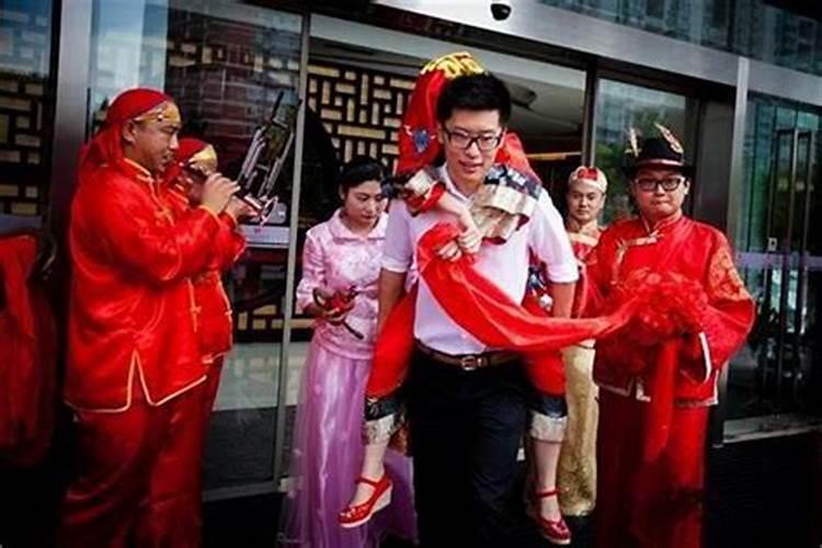 属猪人结婚忌什么属相