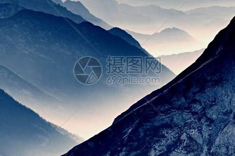 梦见远处的大山看得清楚