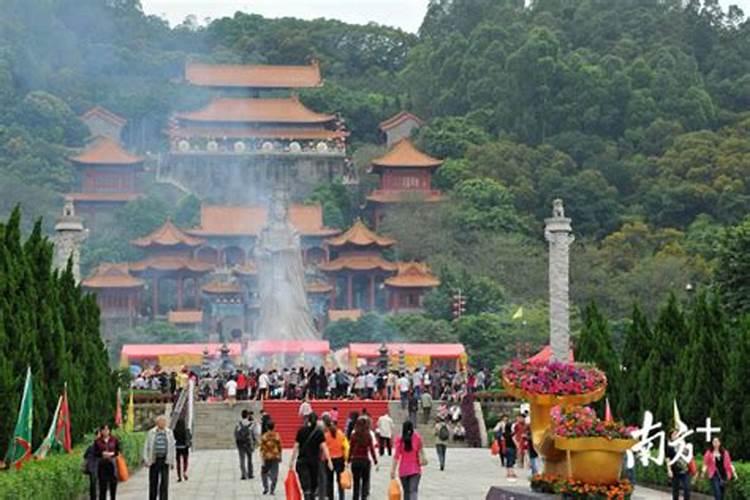 犯太岁去青城山哪个寺庙