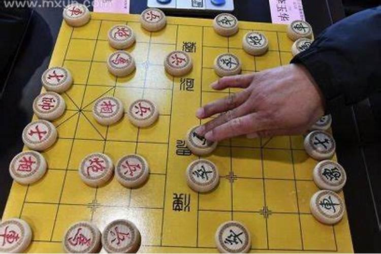 梦见下象棋是什么意思