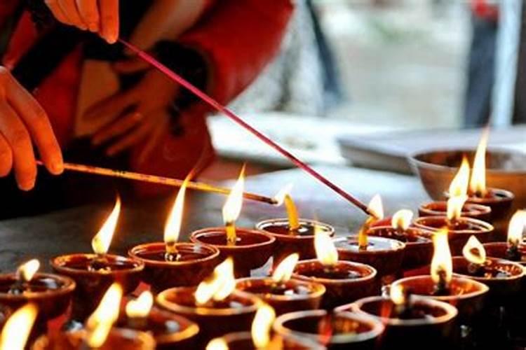 财神节要去寺庙祭拜吗女生可以去吗