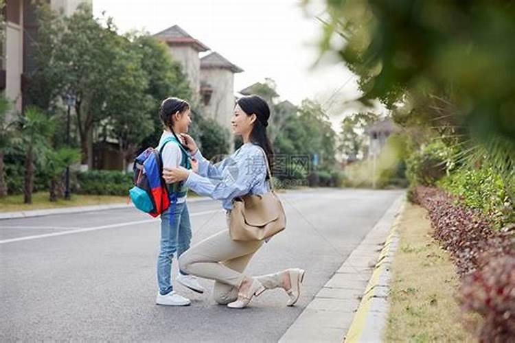 梦见带着女儿去旅游是什么意思