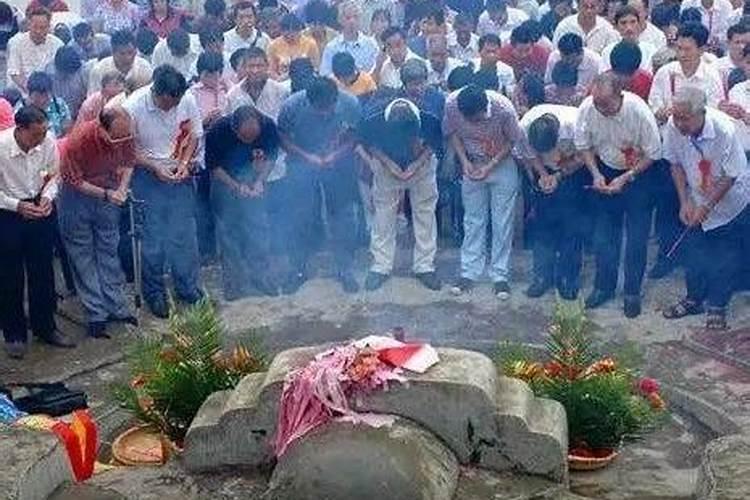 中秋节要扫墓祖先祭祀