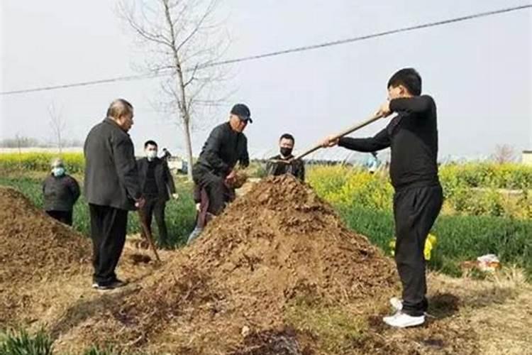 寒衣节要去坟头祭拜吗