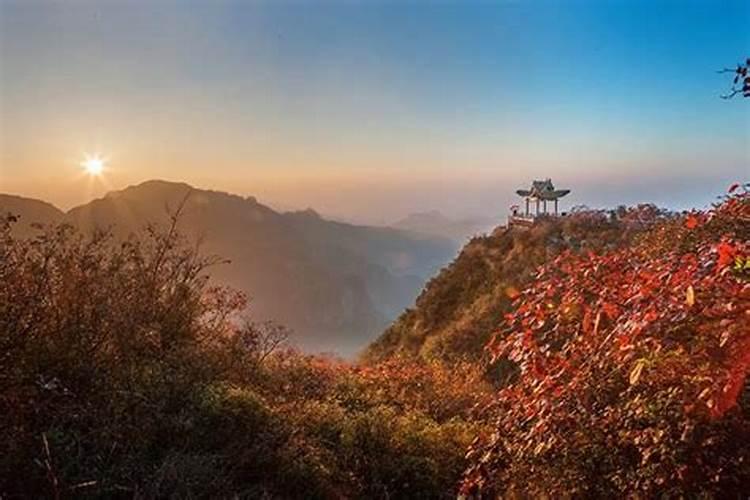 在湖北九月初九去哪爬山