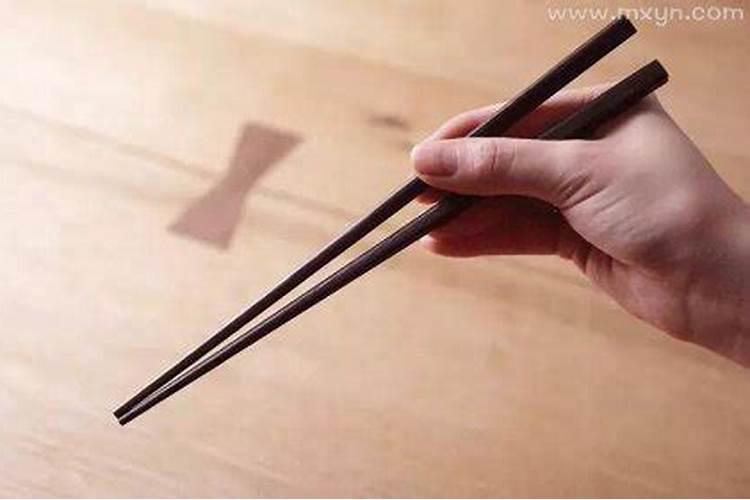 筷子折断了预示什么