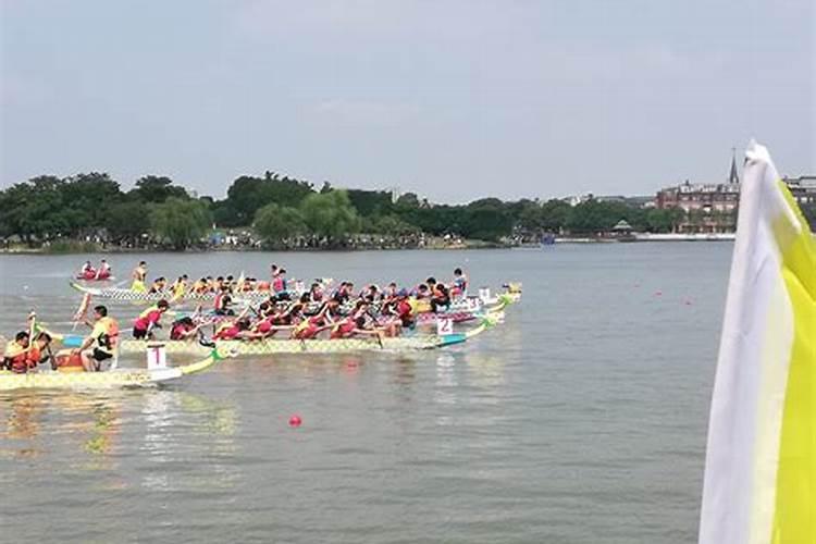 梦见自己房子建在水上