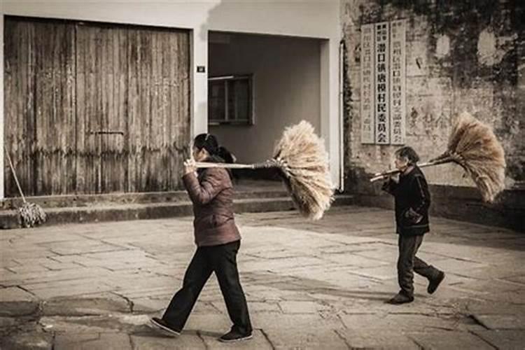 已婚女人梦见扫地是什么预兆