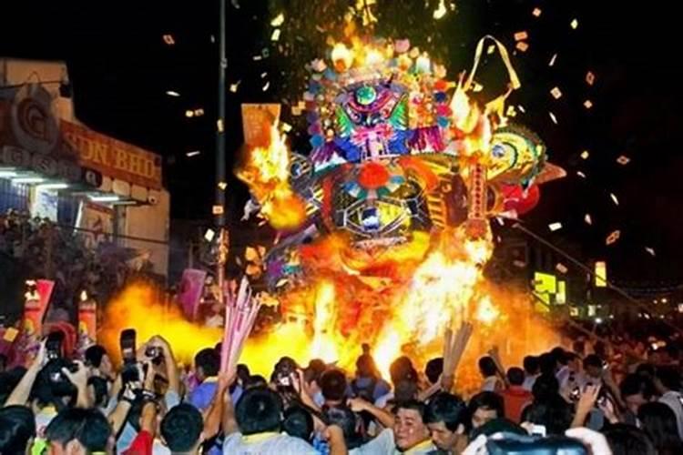 中元节祭鬼神