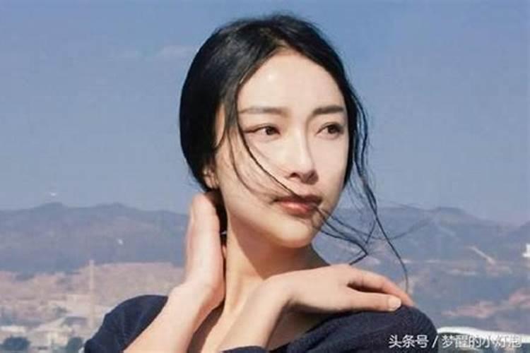 很容易放弃感情的生肖女