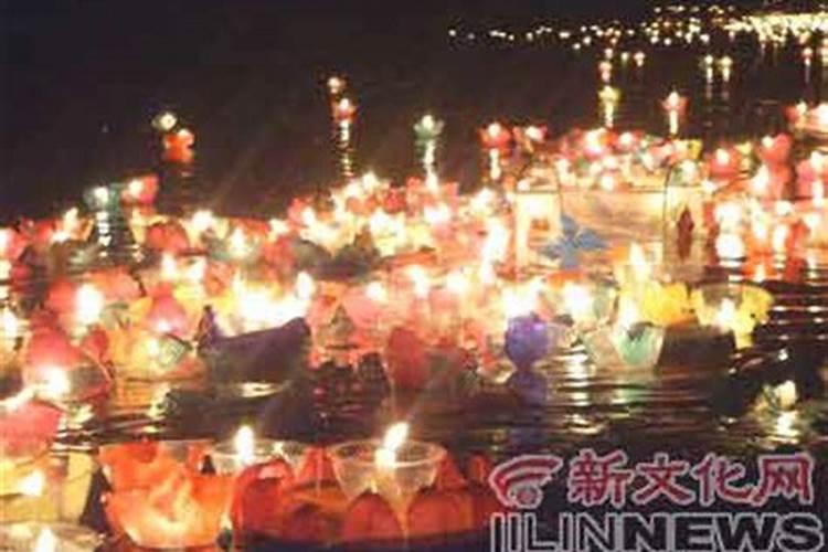 阴历七月十五怎么祭奠