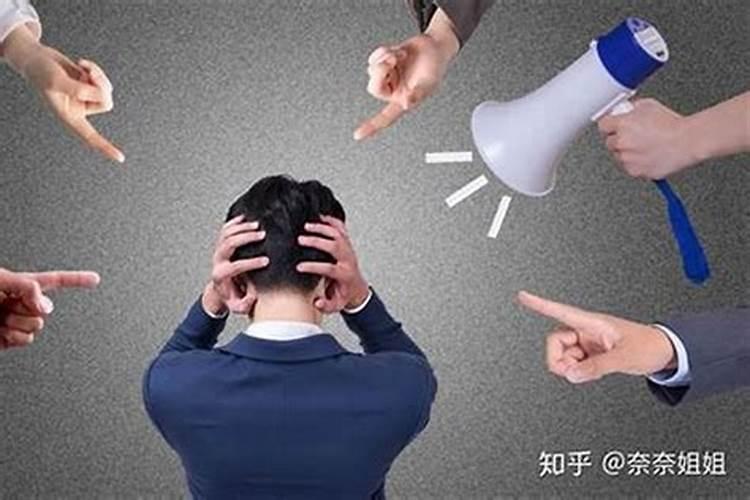 女人梦到买衣服是怎么一回事