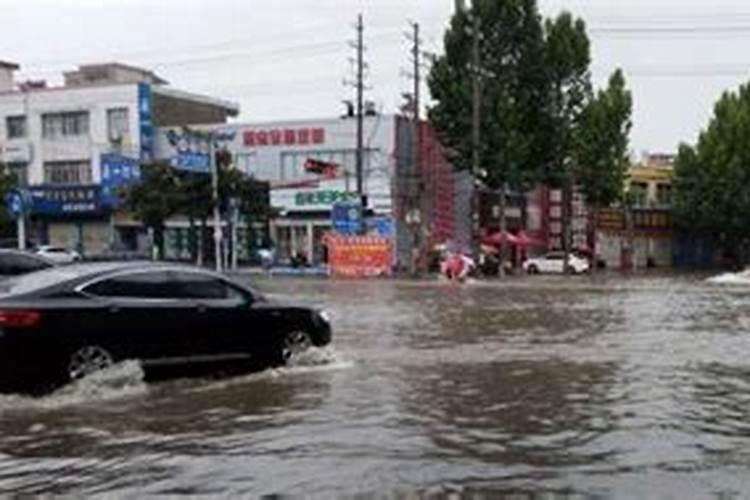 梦见街道上涨洪水预示什么意思