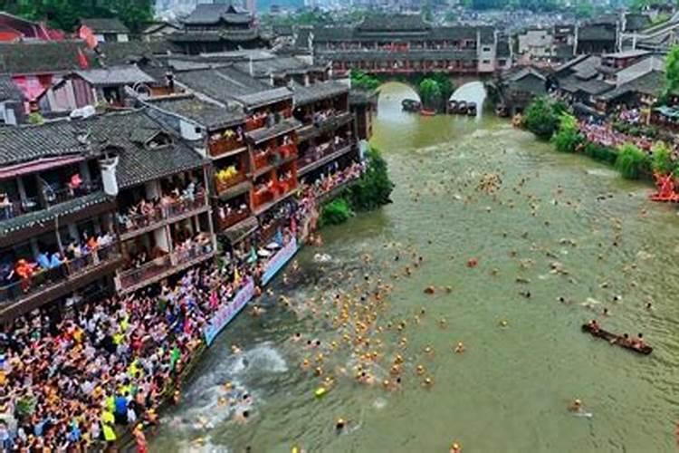 梦见房子漏水了是什么意思