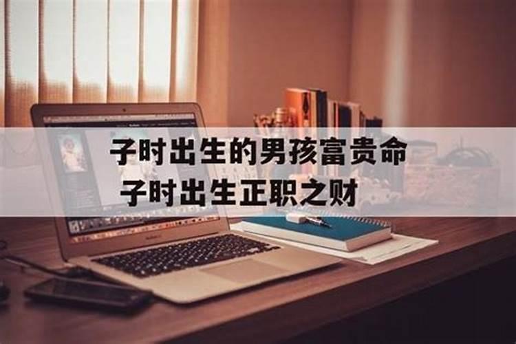 梦见蟒蛇吃动物是什么意思周公解梦