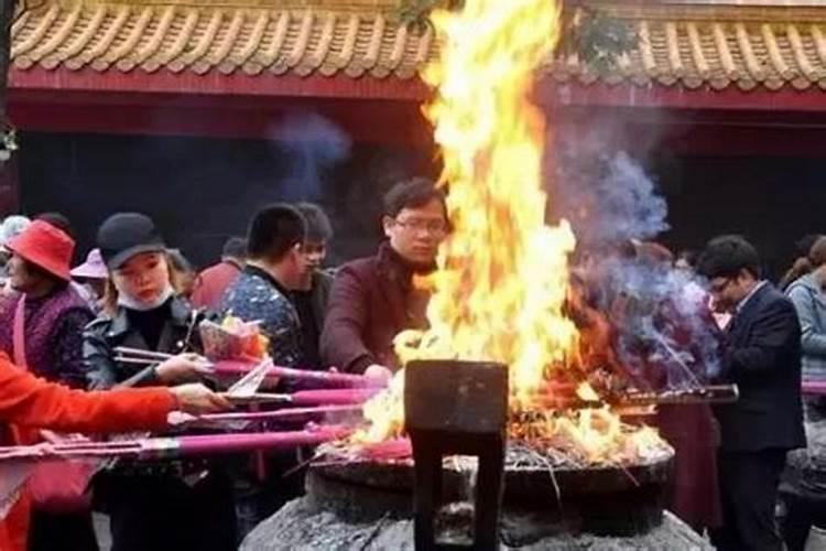 属猪的什么时候犯太岁最好呢女孩